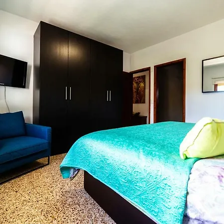 Casa Lujan Holiday home *