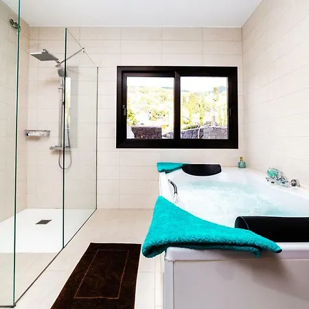 Casa Lujan Holiday home Tijarafe